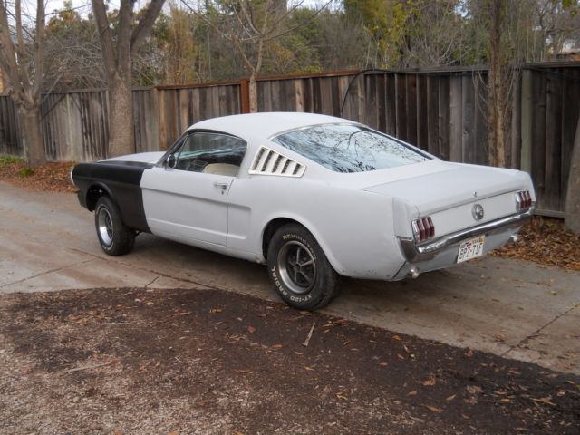 1966 Ford Mustang - photo 2
