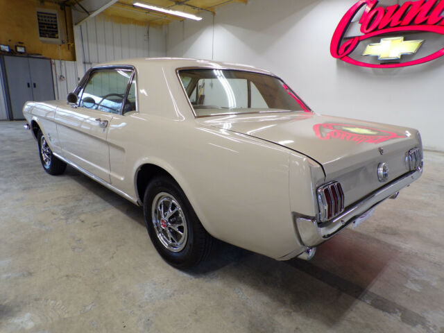 1966 Ford Mustang - photo 2