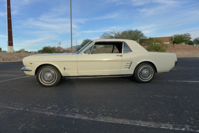 1966 Ford Mustang - photo 2