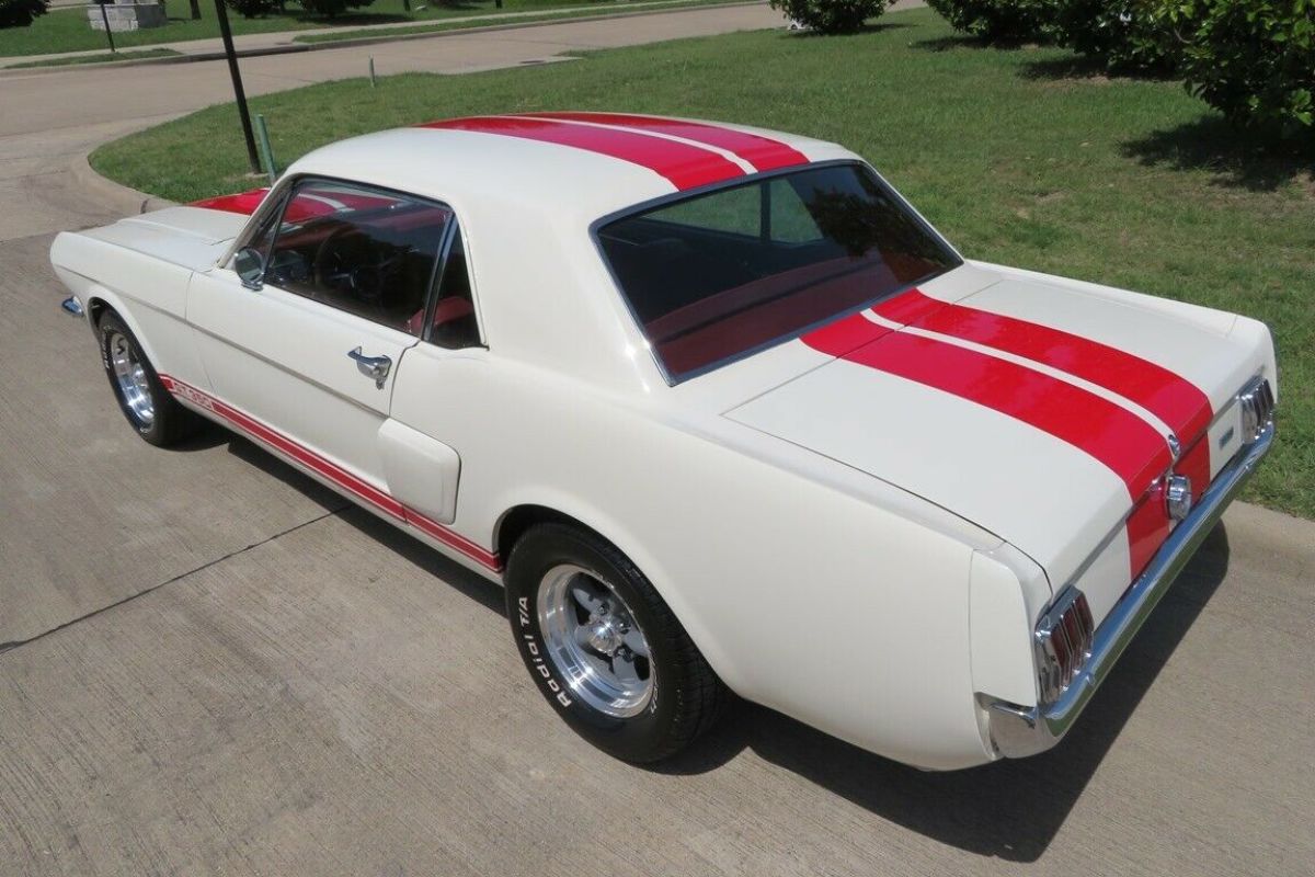 1966 Ford Mustang GT 350 - photo 10