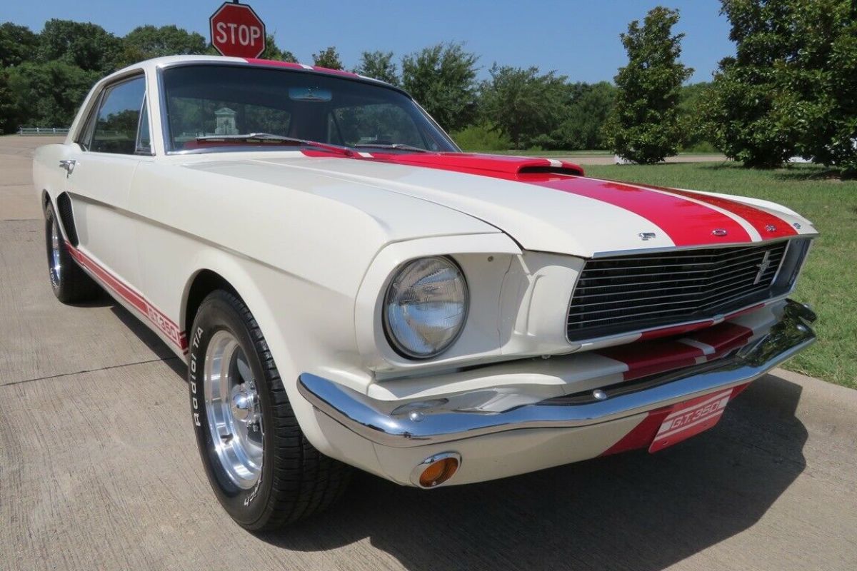1966 Ford Mustang GT 350 - photo 4