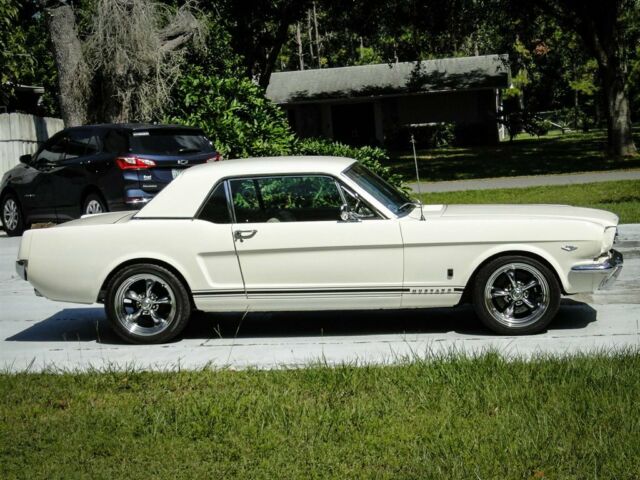 1966 Ford Mustang GT - photo 12