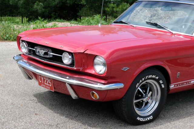 1966 Ford Mustang Convertible - photo 2