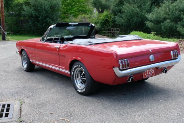 1966 Ford Mustang Convertible - photo 5