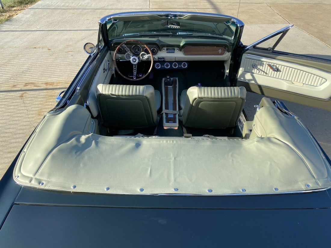 1966 Ford Mustang GT Pony Interior - photo 5