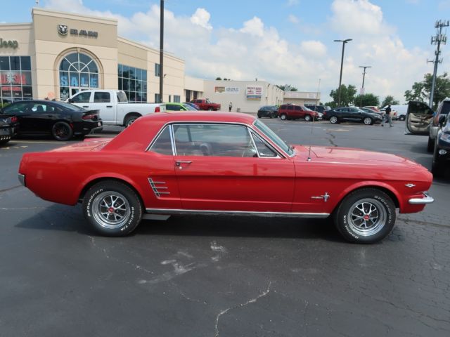 1966 Ford Mustang GT - photo 2