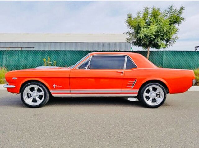 1966 Ford Mustang - photo 2