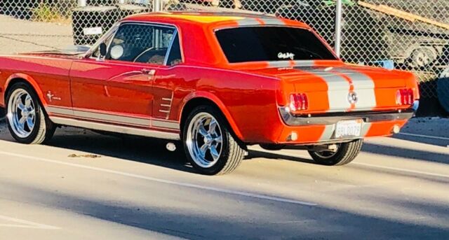 1966 Ford Mustang - photo 3