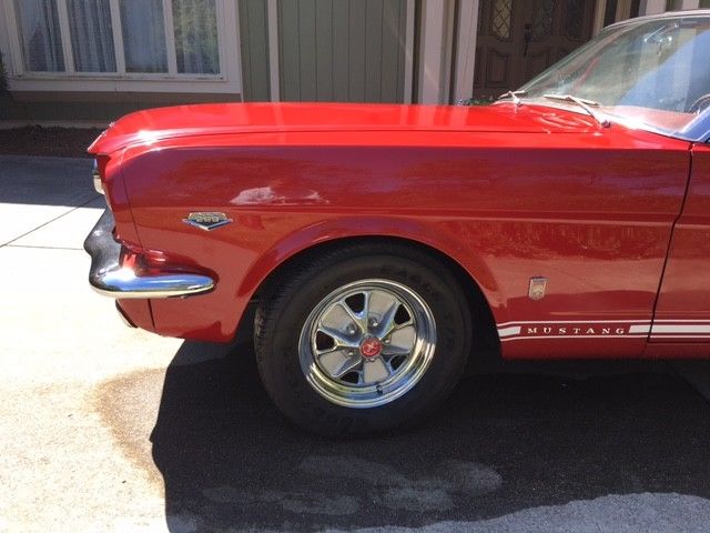 1966 Ford Mustang GT Deluxe interior - photo 2