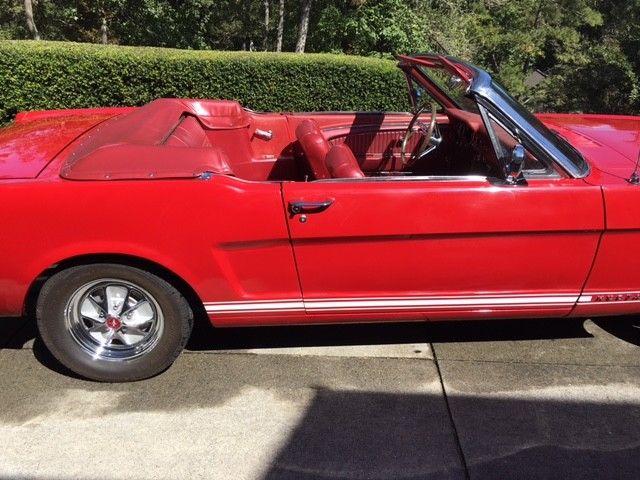 1966 Ford Mustang GT Deluxe interior - photo 7