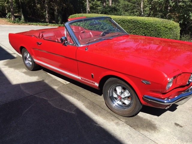 1966 Ford Mustang GT Deluxe interior - photo 8