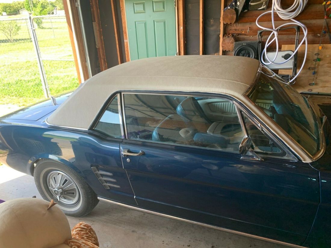 1966 Ford Mustang COUPE