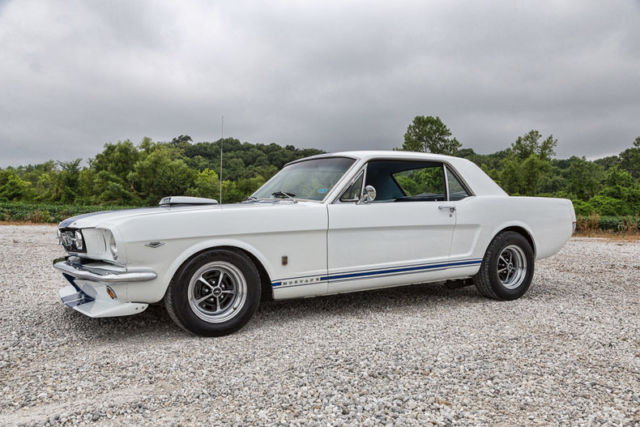 1966 Ford Mustang - photo 2