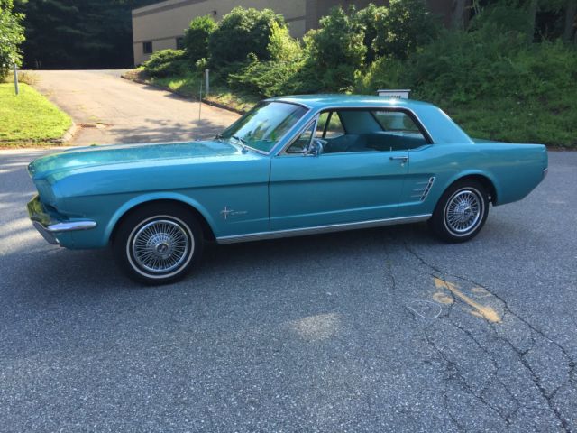 1966 Ford Mustang ** Pony Interior** RUST FREE! 1966 Ford Mustang coupe