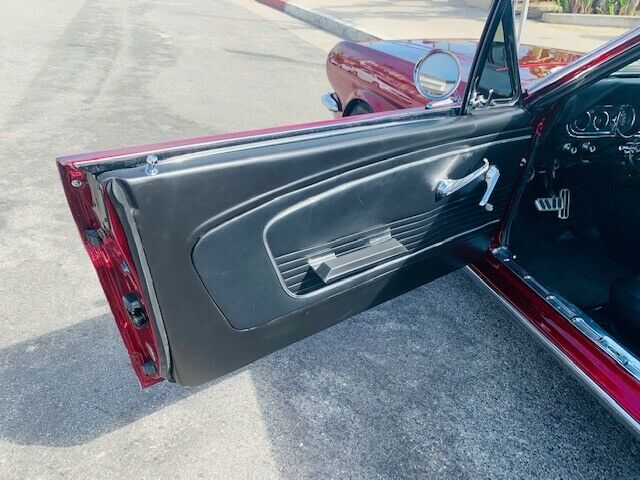 1966 Ford Mustang - photo 12