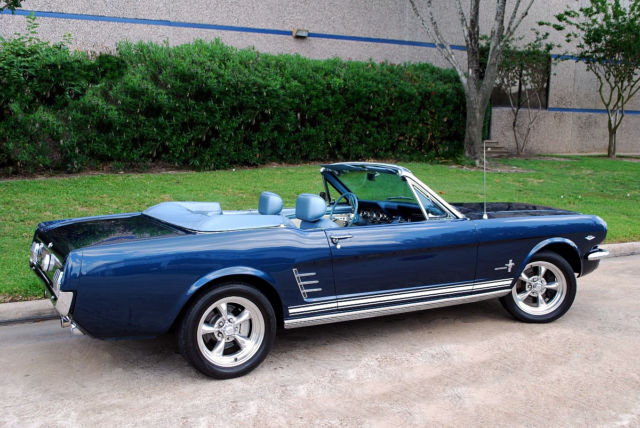 1966 Ford Mustang - photo 2