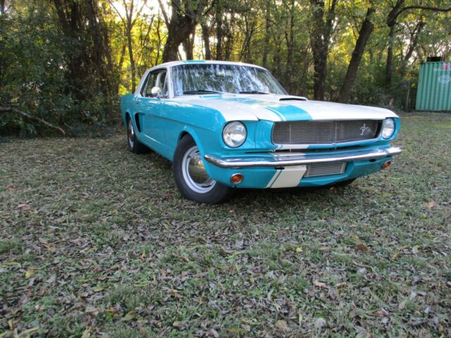 1966 Ford Mustang - photo 2