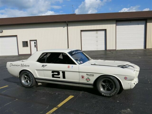 1966 Ford Mustang Road Racer, Very Competitive, Many Updates - photo 13