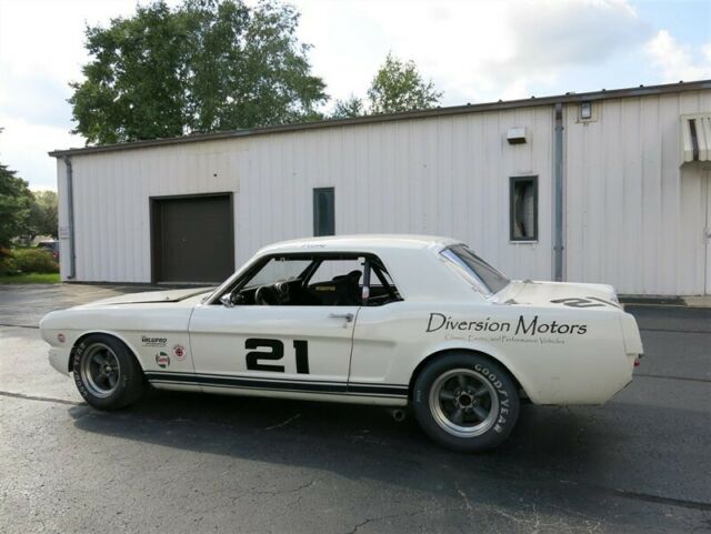 1966 Ford Mustang Road Racer, Very Competitive, Many Updates - photo 5