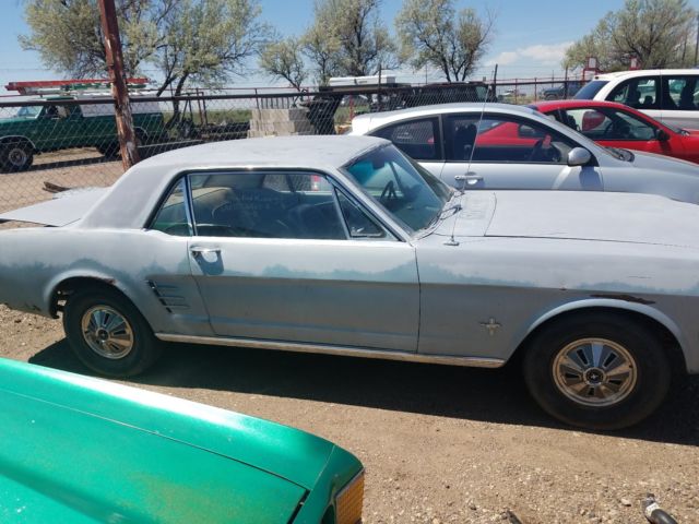 1966 Ford Mustang - photo 3