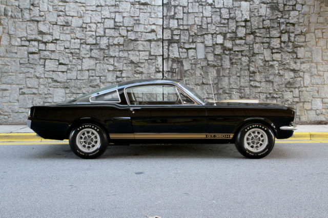 1966 Ford Mustang Shelby GT350 Hertz - photo 2