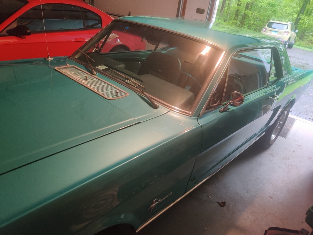 1966 Ford Mustang Metal rocker panel trim - photo 2