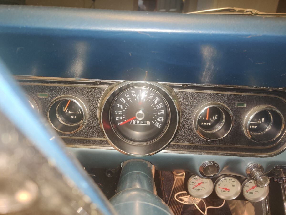 1966 Ford Mustang Metal rocker panel trim - photo 7