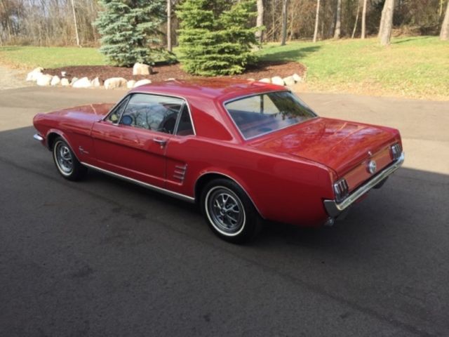 1966 Ford Mustang - photo 2