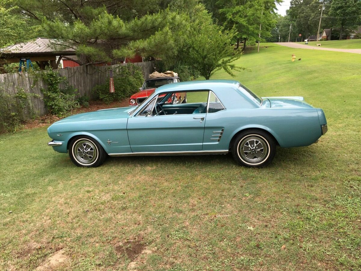 1966 Ford Mustang - photo 3