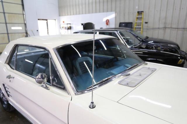 1966 Ford Mustang - photo 11