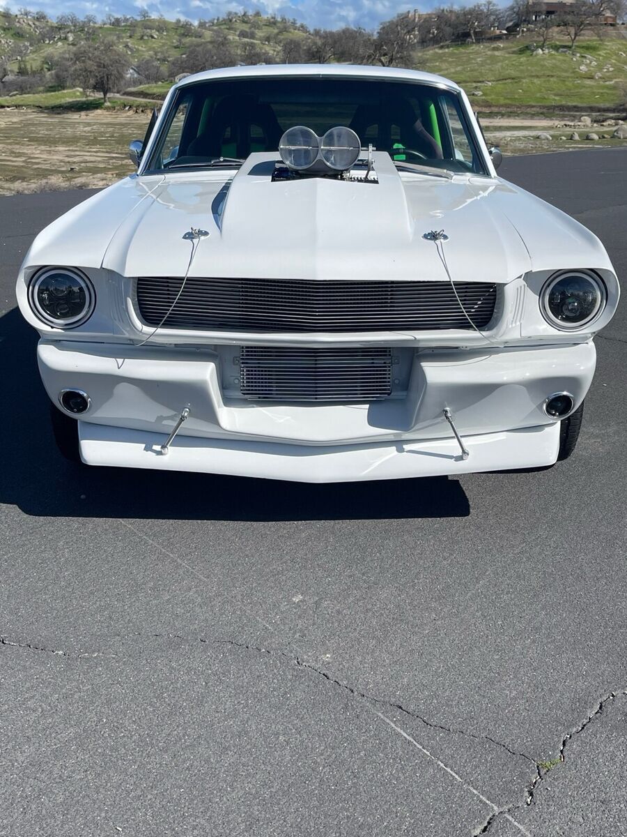 1966 Ford Mustang - photo 2