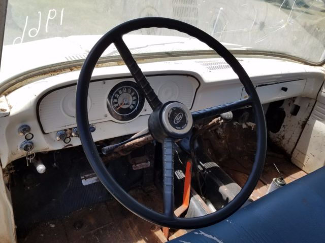 1966 Ford N600 - photo 13