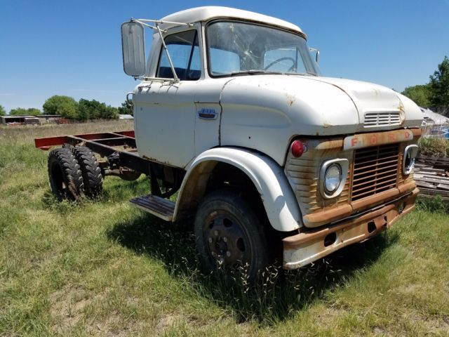 1966 Ford N600 - photo 4