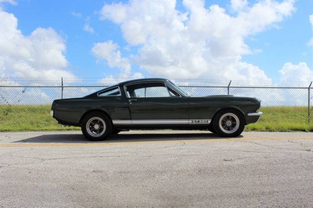 1966 Ford Mustang GT350 - photo 2