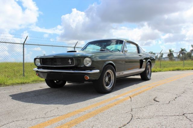 1966 Ford Mustang GT350 - photo 9