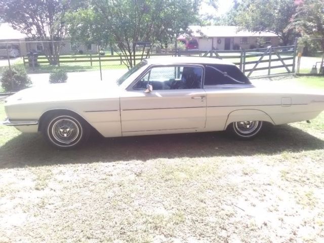 1966 Ford Thunderbird LANDAU TOWN COUPE - photo 12