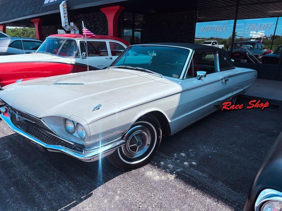 1966 Ford Thunderbird - photo 2