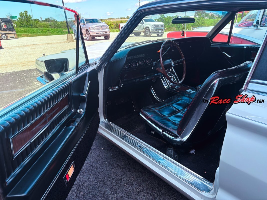 1966 Ford Thunderbird - photo 8