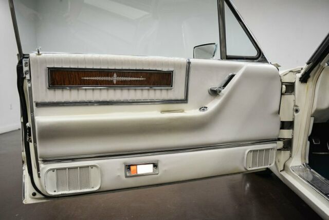 1966 Ford Thunderbird -- - photo 12