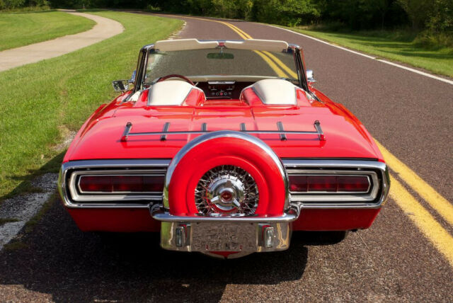 1966 Ford Thunderbird - photo 8