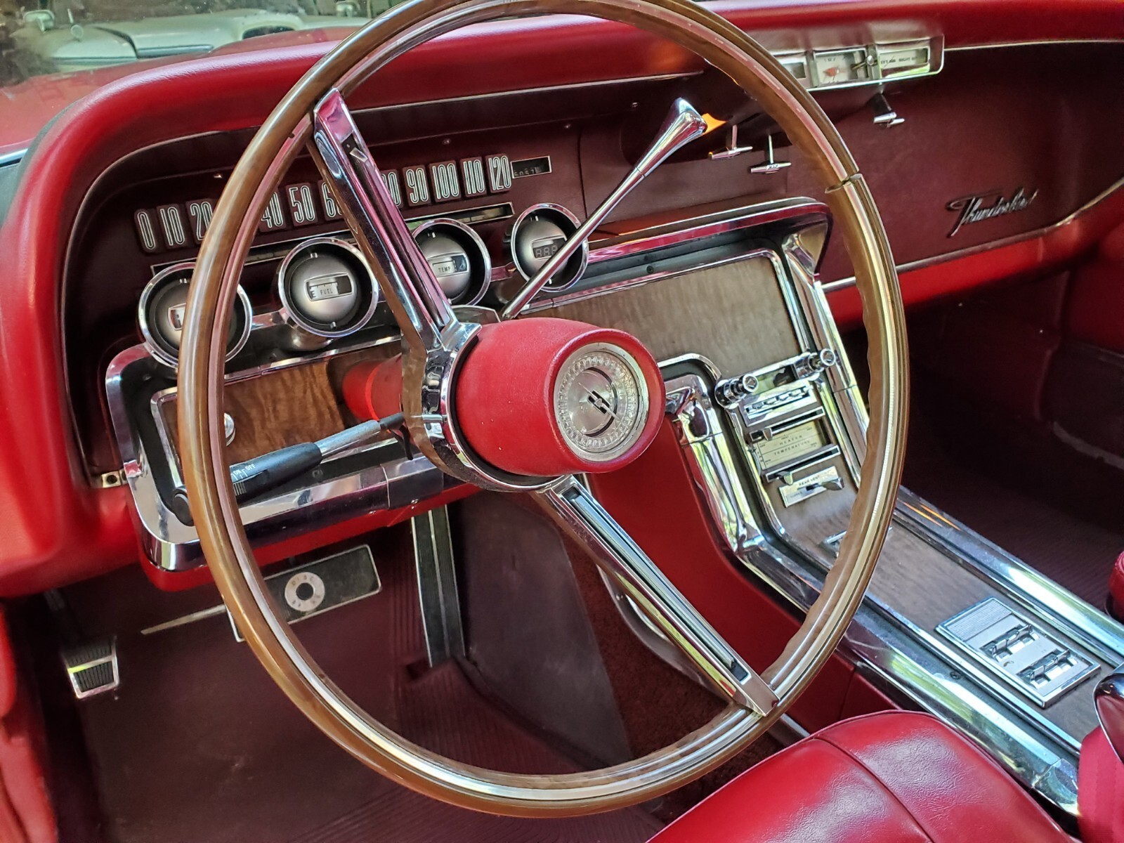 1966 Ford Thunderbird - photo 13