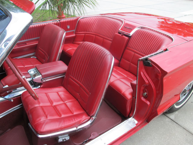 1966 Ford Thunderbird Convertible - photo 12