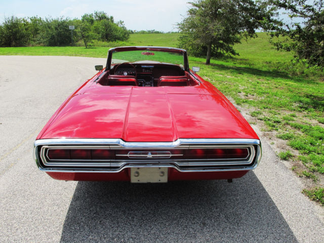 1966 Ford Thunderbird Convertible - photo 5