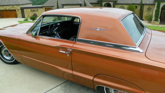 1966 Ford Thunderbird Coupe - photo 2