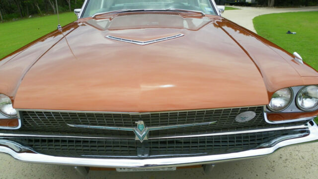 1966 Ford Thunderbird Coupe - photo 3