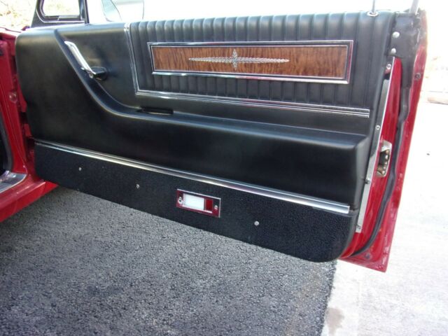 1966 Ford Thunderbird - photo 11