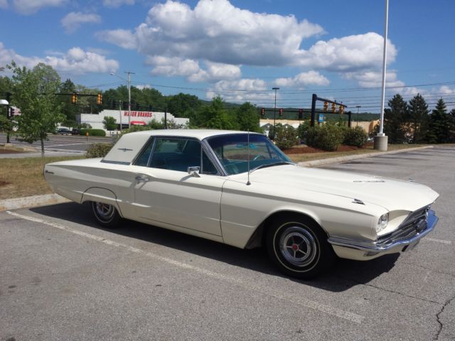 1966 Ford Thunderbird 2-Door Town Hardtop - photo 3