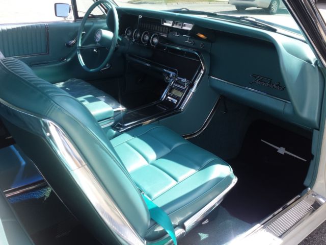 1966 Ford Thunderbird 2-Door Town Hardtop - photo 7
