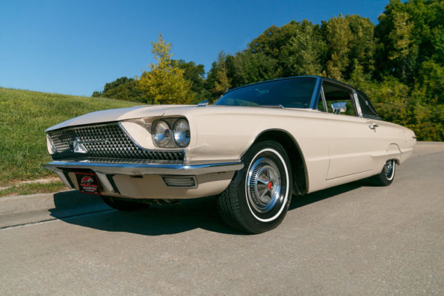 1966 Ford Thunderbird Landau 428 - photo 3