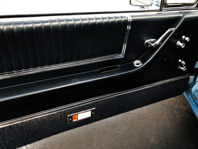 1966 Ford Thunderbird Hardtop - photo 10